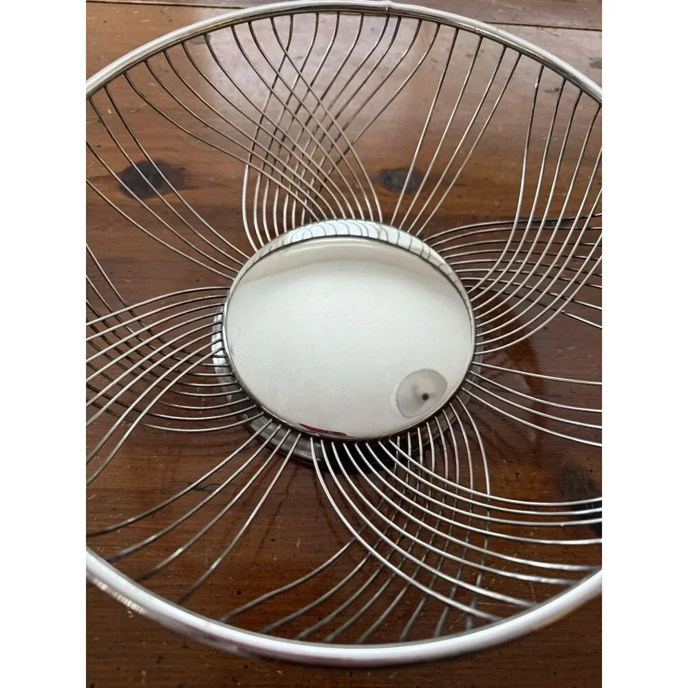 Vintage MCM  Silver Plate Round Wire Bread Basket Center Piece Fruit Bowl